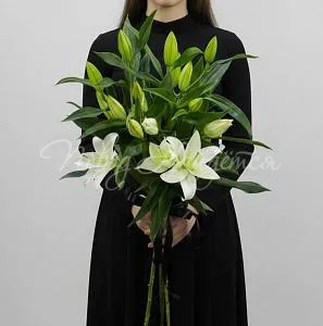 Траурные композиции Букет Траурный букет №17