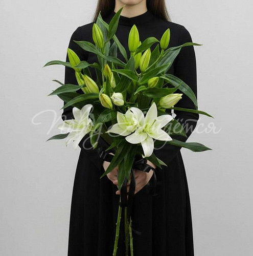 Траурные композиции Букет Траурный букет №17