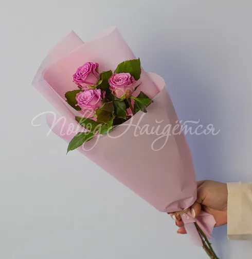 Букет 3 розы с бесплатной доставкой — Повод Найдется