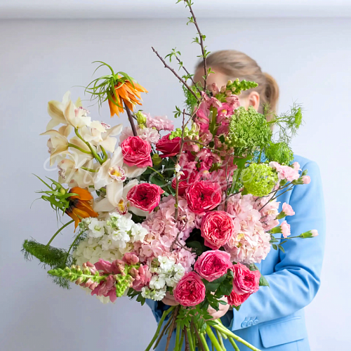 Букет с ОРХИДЕЯМИ Букет Сердце Парижа