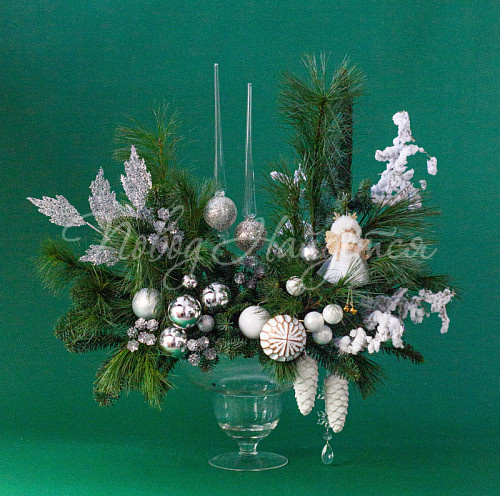 Цветочная композиция Зимняя ночь