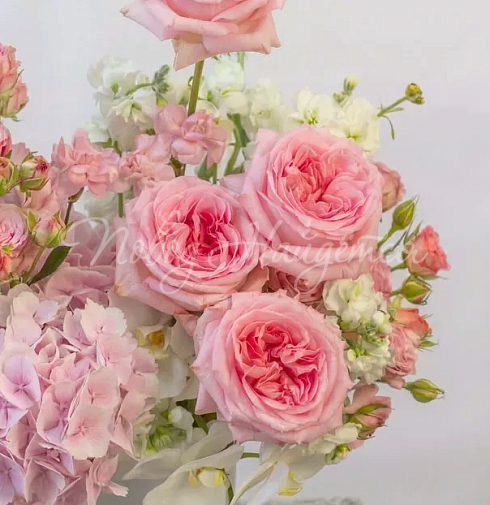 Корзина Воздушное настроение — Повод Найдется