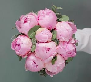 Букет невесты из розовых пионов