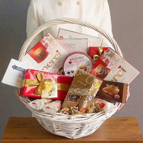 Подарочные корзины Сладкий повод