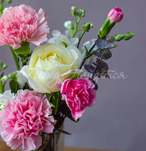 Цветочная композиция Каждый день № 4 — Повод Найдется