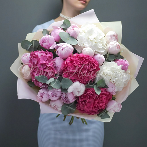 20 000 руб и выше Букет Прада