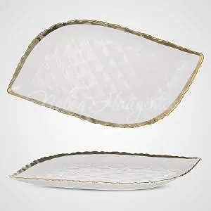 Сувениры Блюдо лист белое с золотой каймой