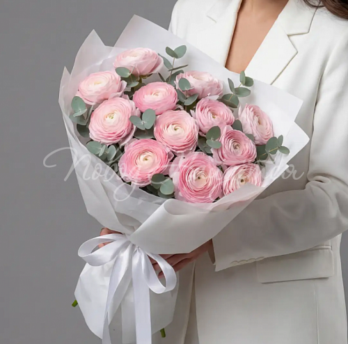 Монобукеты из ранункулюсов Букет Беззаботное счастье