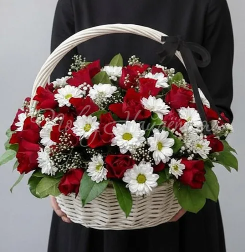 Букет Траурная корзина №4 — Повод Найдется