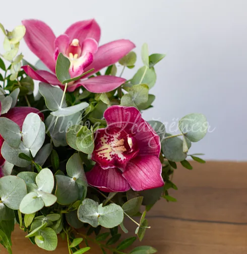 Цветочная композиция Композиция №132 — Повод Найдется