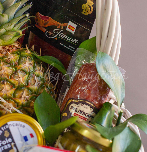 Букет Праздничный стол — Повод Найдется