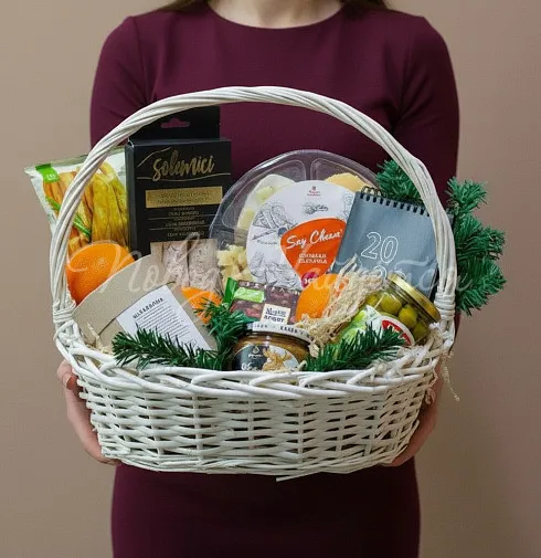 Подарки под ёлкой