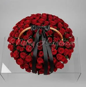 Траурные композиции Букет Траурная корзина №5