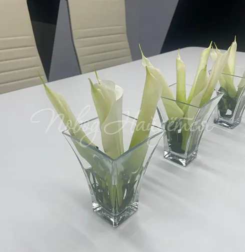 Цветочная композиция Композиция №450 — Повод Найдется