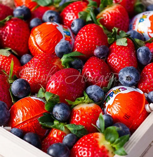 Корзина Праздничное настроение — Повод Найдется