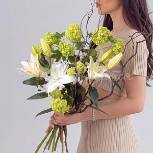 Букеты с ЛИЛИЯМИ Букет Изящная красотка