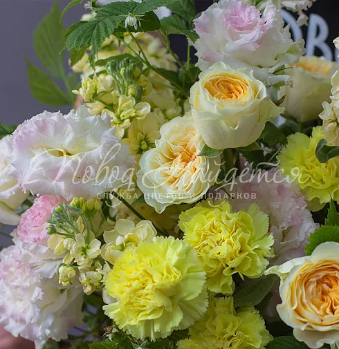 Цветочная композиция Композиция № 355 — Повод Найдется