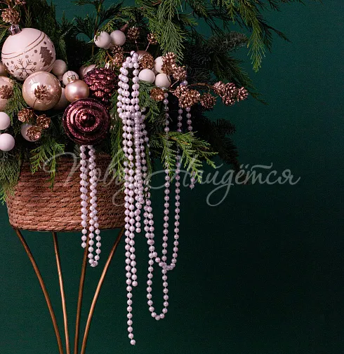 Цветочная композиция Аромат праздника — Повод Найдется