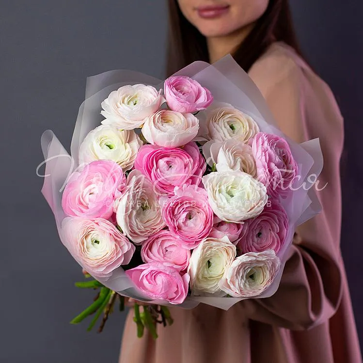 РАНУНКУЛЮСЫ Букет Особенная нежность